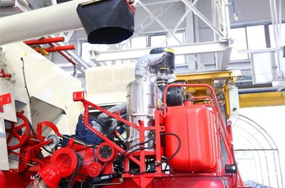 國(guó)四時(shí)代，濰柴雷沃智慧農(nóng)業(yè)以科技實(shí)力為發(fā)動(dòng)機(jī)裝配保駕護(hù)航